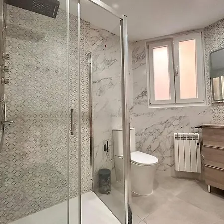 Lujo Proyector, Maquina Arcade, Wifi Y Patinetes * Oviede