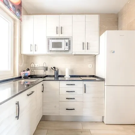 Apartman Lujo Proyector, Maquina Arcade, Wifi Y Patinetes Oviedo