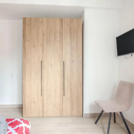 Lujo Proyector, Maquina Arcade, Wifi Y Patinetes Apartman *