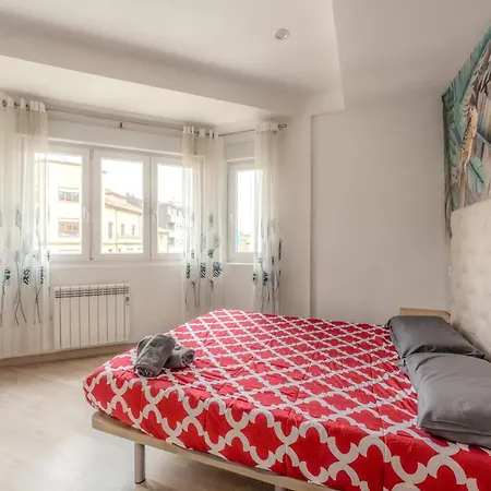 Apartman Lujo Proyector, Maquina Arcade, Wifi Y Patinetes Oviedo