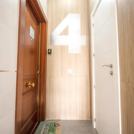 Apartman Lujo Proyector, Maquina Arcade, Wifi Y Patinetes Oviedo
