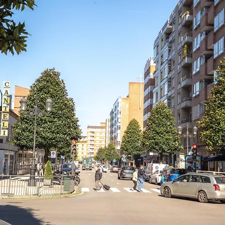 Lujo Proyector, Maquina Arcade, Wifi Y Patinetes Apartman *
