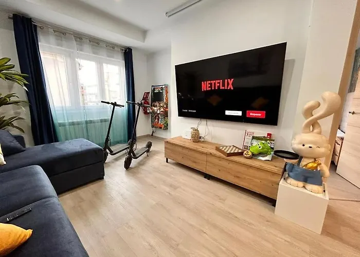 Lujo Proyector, Maquina Arcade, Wifi Y Patinetes * Oviedo