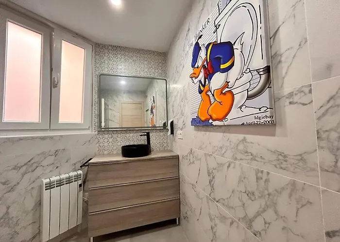 Lujo Proyector, Maquina Arcade, Wifi Y Patinetes Apartament