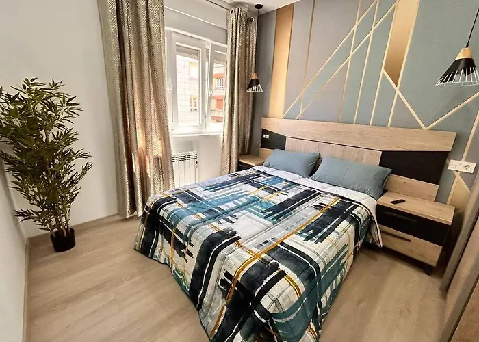 Lujo Proyector, Maquina Arcade, Wifi Y Patinetes * Oviedo