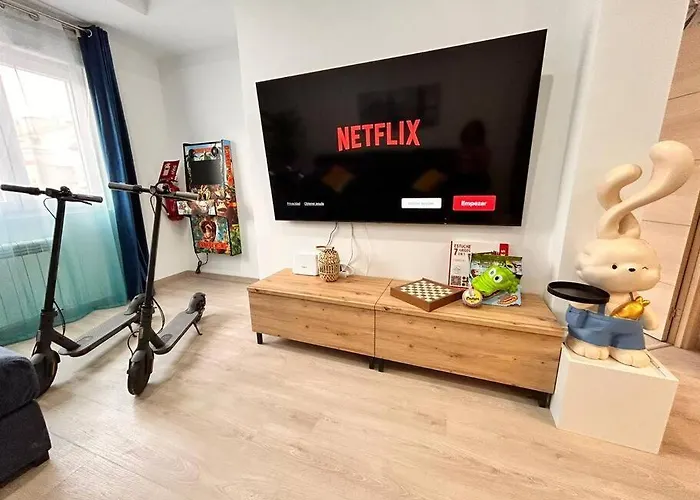 Lujo Proyector, Maquina Arcade, Wifi Y Patinetes Oviedo