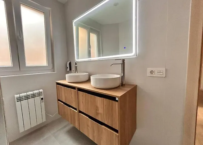 Lujo Proyector, Maquina Arcade, Wifi Y Patinetes Apartament *